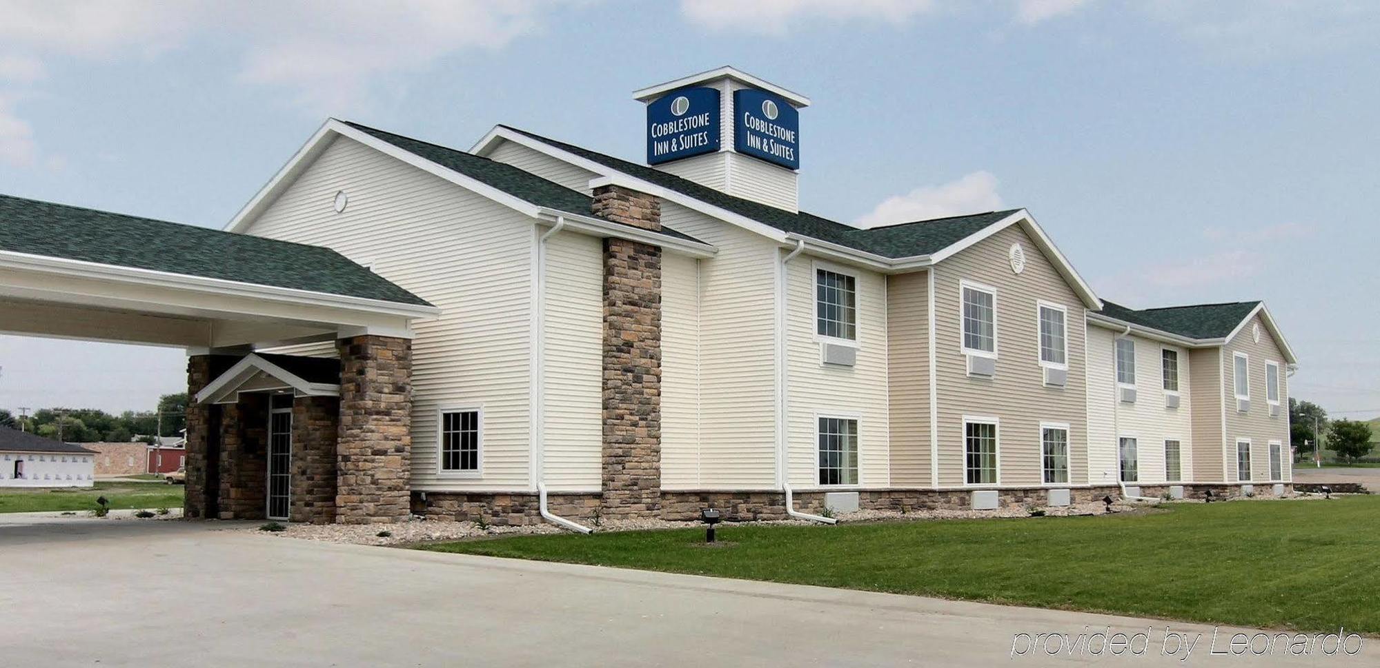 Cobblestone Inn&Suites - Linton Extérieur photo