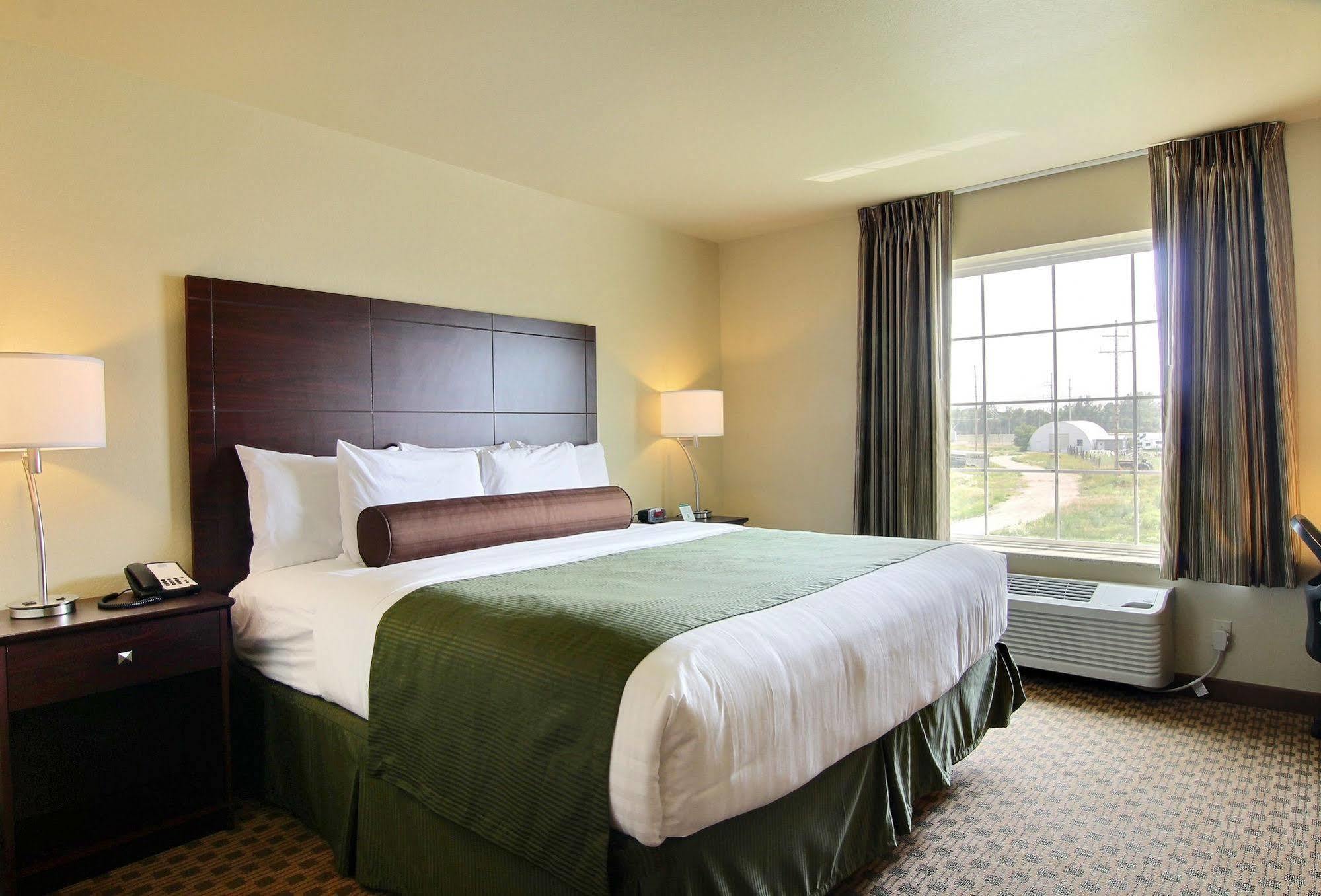 Cobblestone Inn&Suites - Linton Extérieur photo